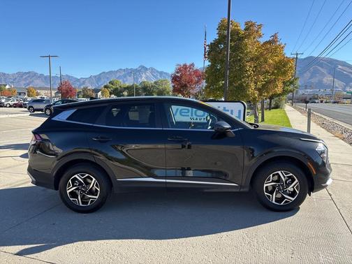 2023 Kia Sportage LX