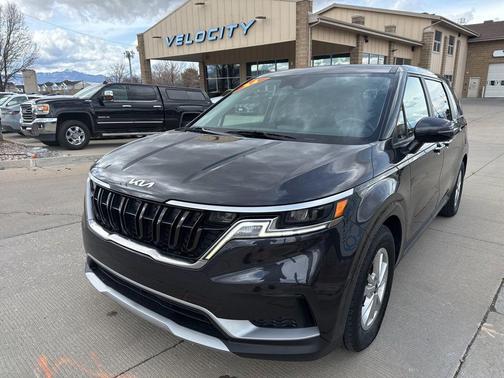 2024 Kia Carnival LX