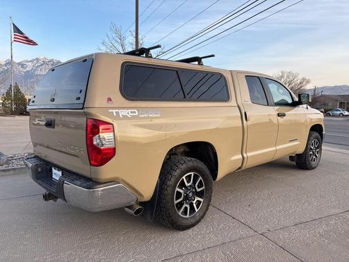 2017 Toyota Tundra SR5
