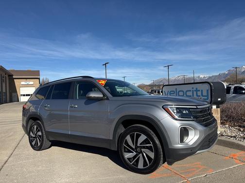 2024 Volkswagen Atlas 2.0T SE w/Technology 4MOTION