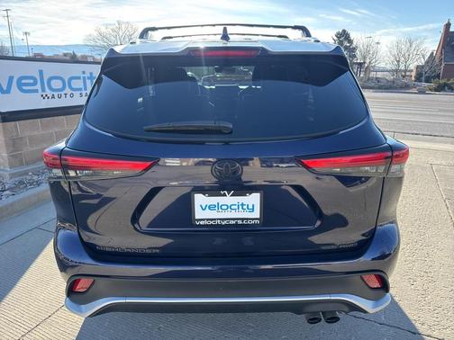 2022 Toyota Highlander XSE