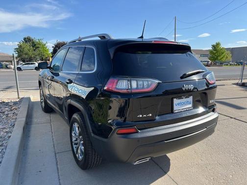 Diamond Black Crystal Pearlcoat 2019 Jeep Cherokee Latitude Plus