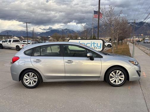 2016 Subaru Impreza 2.0i Premium