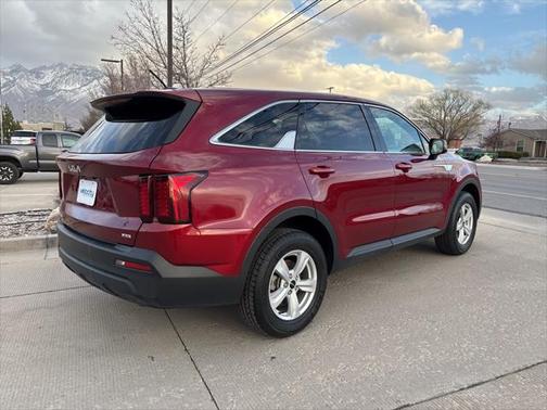 2023 Kia Sorento LX