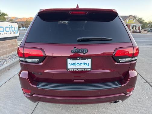 2022 Jeep Grand Cherokee Laredo