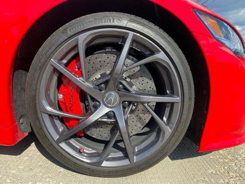 Red 2017 Acura NSX Coupe