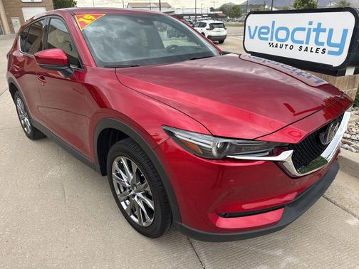 Soul Red Crystal Metallic 2019 Mazda CX-5 Signature