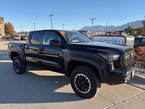 2024 Toyota Tacoma TRD Off-Road
