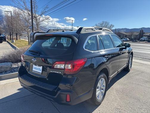 2019 Subaru Outback 2.5i