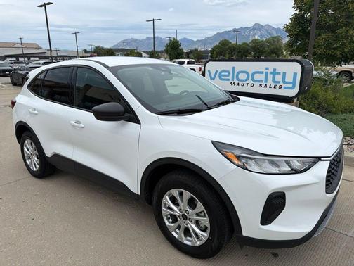 Oxford White 2025 Ford Escape Active