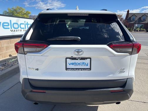 Super White 2019 Toyota RAV4 LE