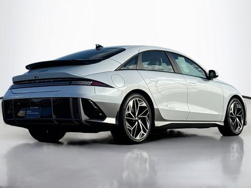 2024 Hyundai IONIQ 6 SEL AWD