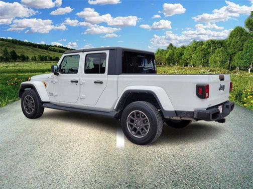 2022 Jeep Gladiator Overland 4x4