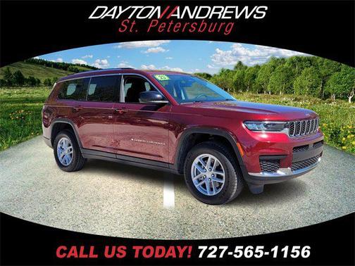 2023 Jeep Grand Cherokee L Laredo 4x2