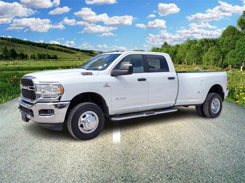 2023 RAM 3500 Big Horn Crew Cab 4x4 8 Box