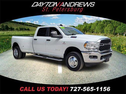 2023 RAM 3500 Big Horn Crew Cab 4x4 8 Box