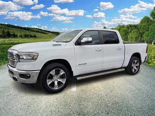 2023 RAM 1500 Laramie Crew Cab 4x4 57' Box