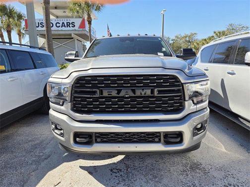 2022 RAM 3500 Big Horn Crew Cab 4x4 8 Box