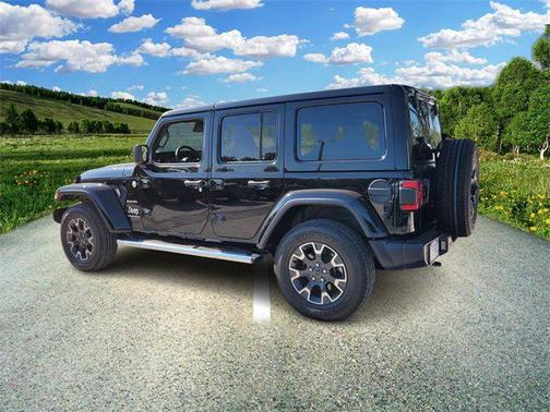 2024 Jeep Wrangler 4-Door Sahara 4x4
