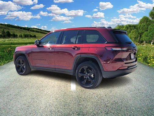 2022 Jeep Grand Cherokee Altitude 4x4