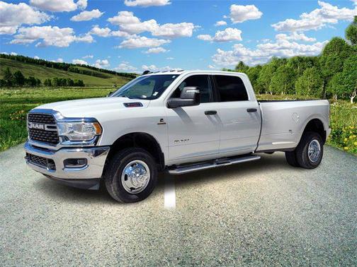 2023 RAM 3500 Big Horn Crew Cab 4x4 8 Box