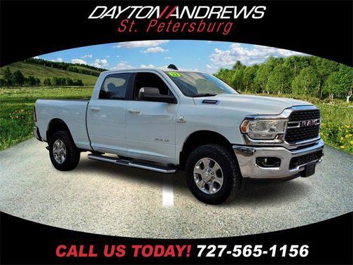 2022 RAM 2500 Big Horn Crew Cab 4x4 64' Box
