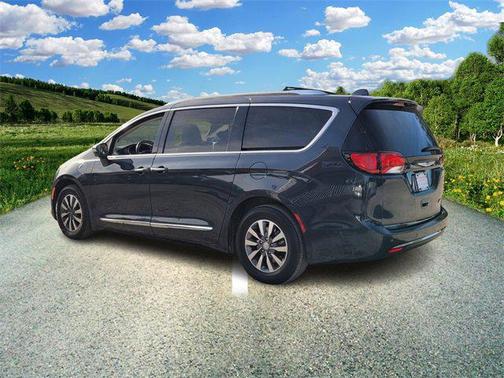 2020 Chrysler Pacifica Hybrid Limited