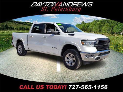 2022 RAM 1500 Laramie Crew Cab 4x4 57' Box