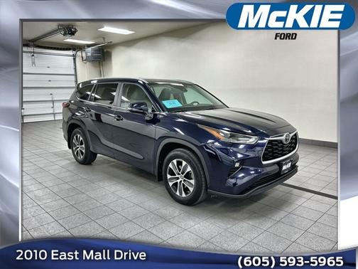 2024 Toyota Highlander XLE
