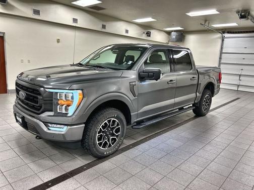 CARBONIZED GRAY METALLIC 2021 Ford F-150 XLT