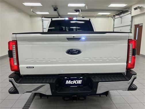 2023 Ford F-350 LARIAT SUPER DUTY