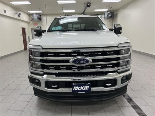 2023 Ford F-350 LARIAT SUPER DUTY