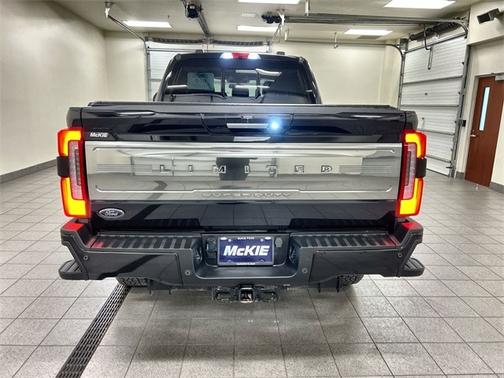 2023 Ford F-350 LIMITED