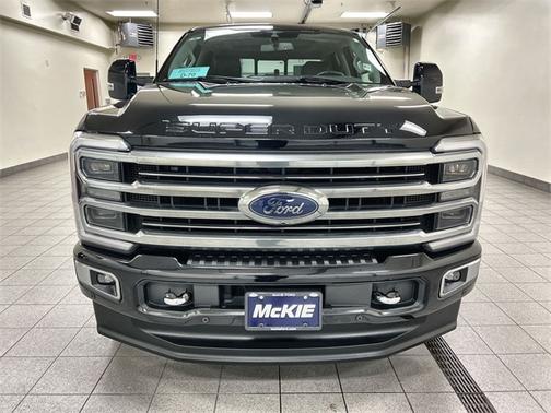 2023 Ford F-350 LIMITED