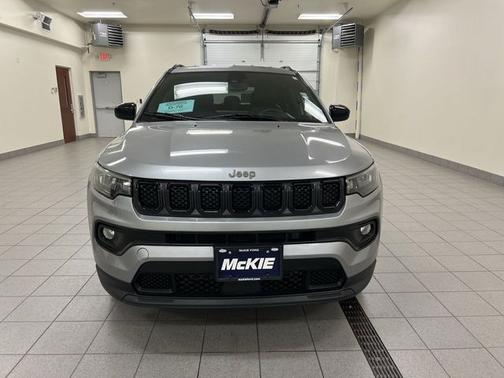 Silver 2024 Jeep Compass LATITUDE