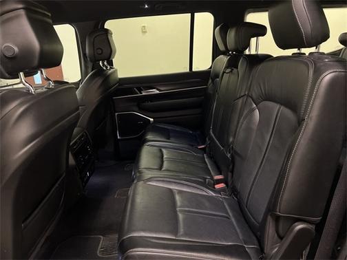 2023 Jeep Wagoneer SERIES III