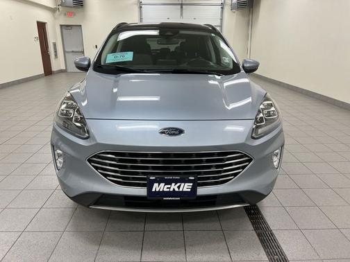 ICED BLUE SILVER METALLIC 2022 Ford Escape TITANIUM