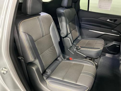 2025 Chevrolet Traverse High Country