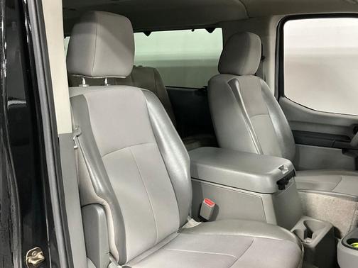 2018 Nissan NV Passenger NV3500 HD SV V6/SV V8