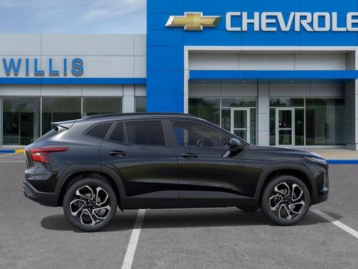 Mosaic Black Metallic 2026 Chevrolet Trax 2RS