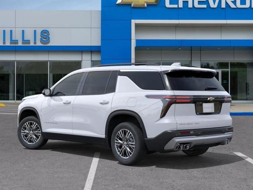 Summit White 2026 Chevrolet Traverse LT