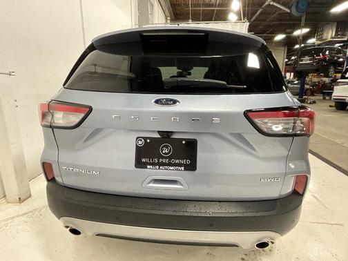 2022 Ford Escape Titanium