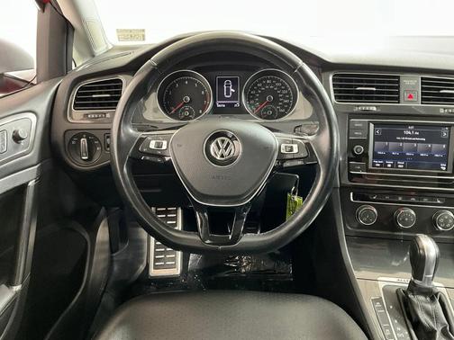 2018 Volkswagen Golf Alltrack TSI S