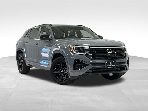 2025 Volkswagen Atlas Cross Sport 2.0T SEL R-Line Black