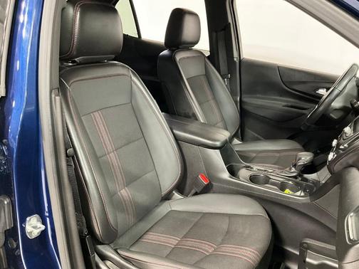 Blue Glow Metallic 2022 Chevrolet Equinox RS