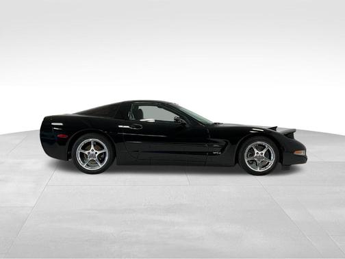 2001 Chevrolet Corvette Base