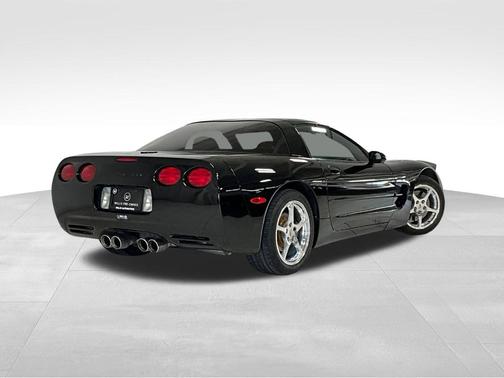 2001 Chevrolet Corvette Base