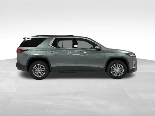 Silver Sage Metallic 2022 Chevrolet Traverse LT Leather