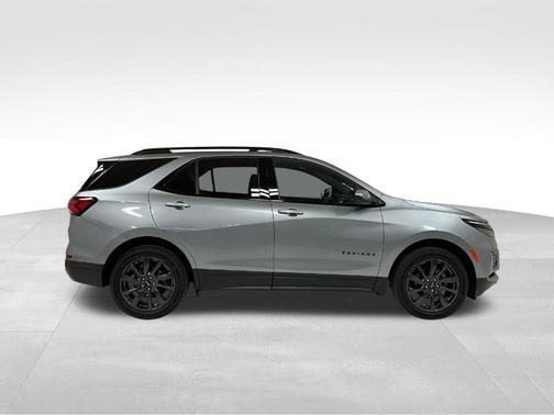Sterling Gray Metallic 2024 Chevrolet Equinox RS