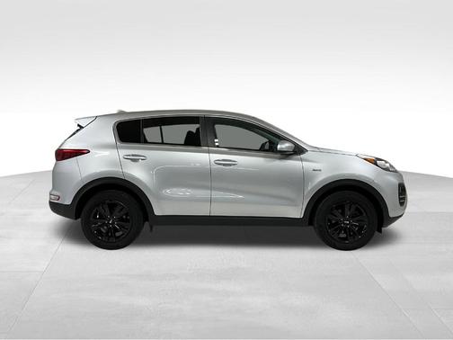Silver 2019 Kia Sportage LX